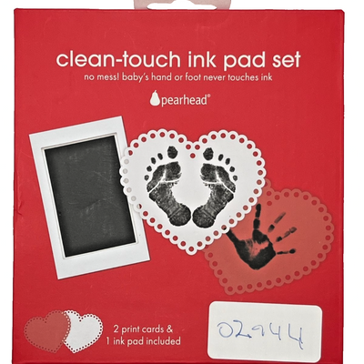 Pearhead Clean-Touch black ink pad with two white impression cards for baby handprint and footprint keepsakes
